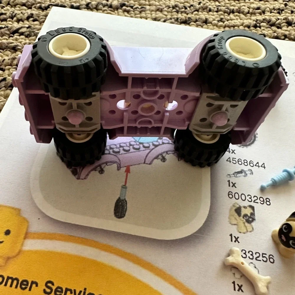 LEGO FRIENDS: Emma's‎ Mobile Vet Clinic (41360) Incomplete